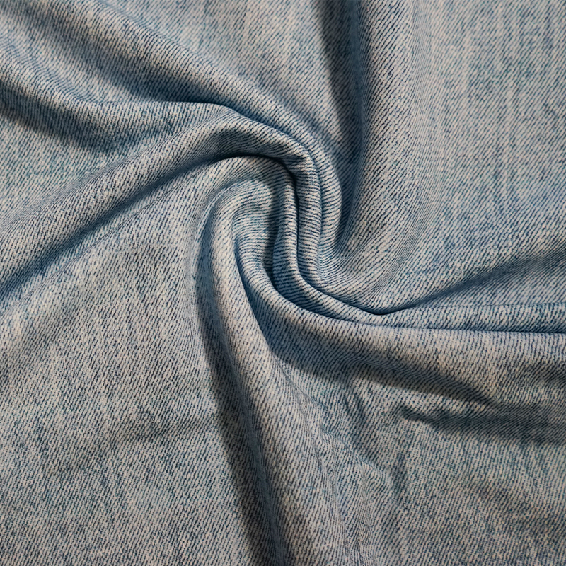 Latzhose Lio
